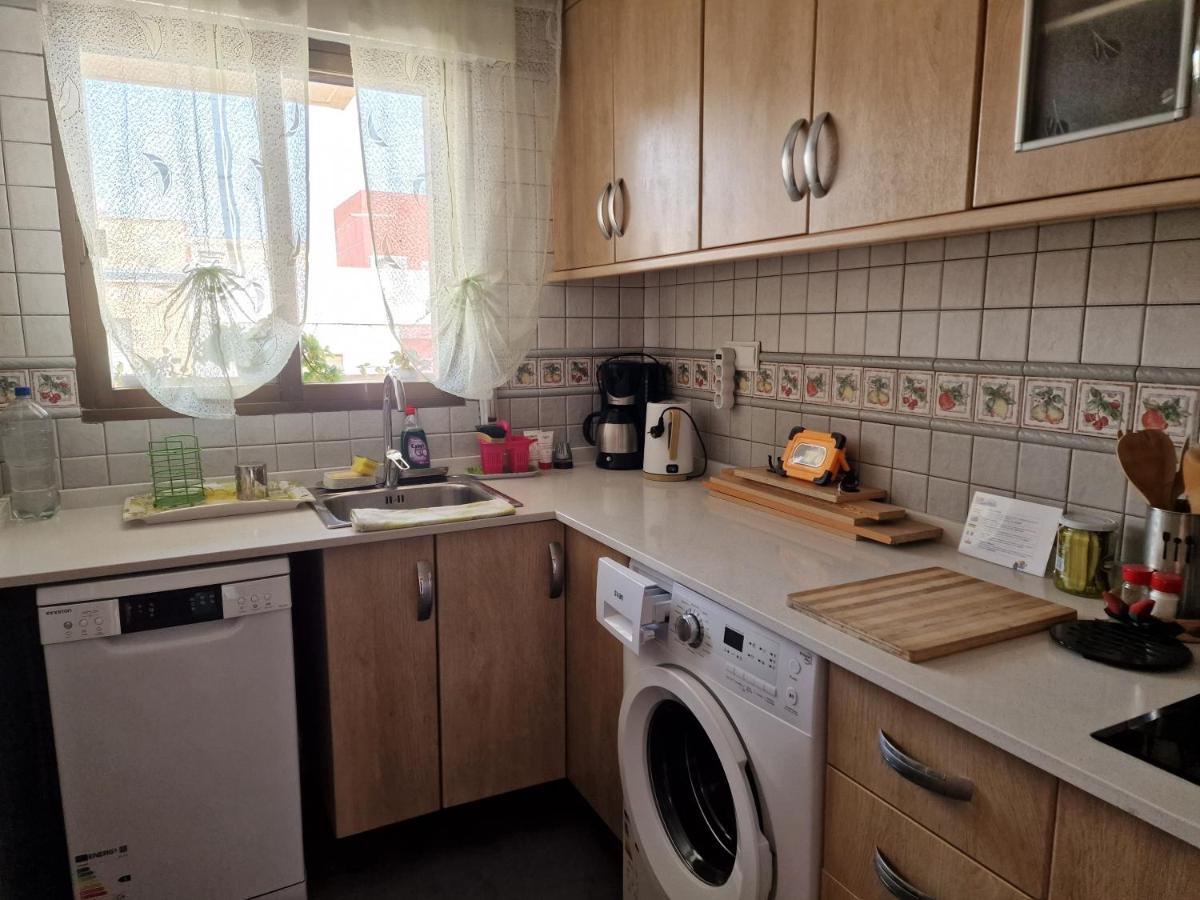 Apartament Carmen Торевиеха Екстериор снимка