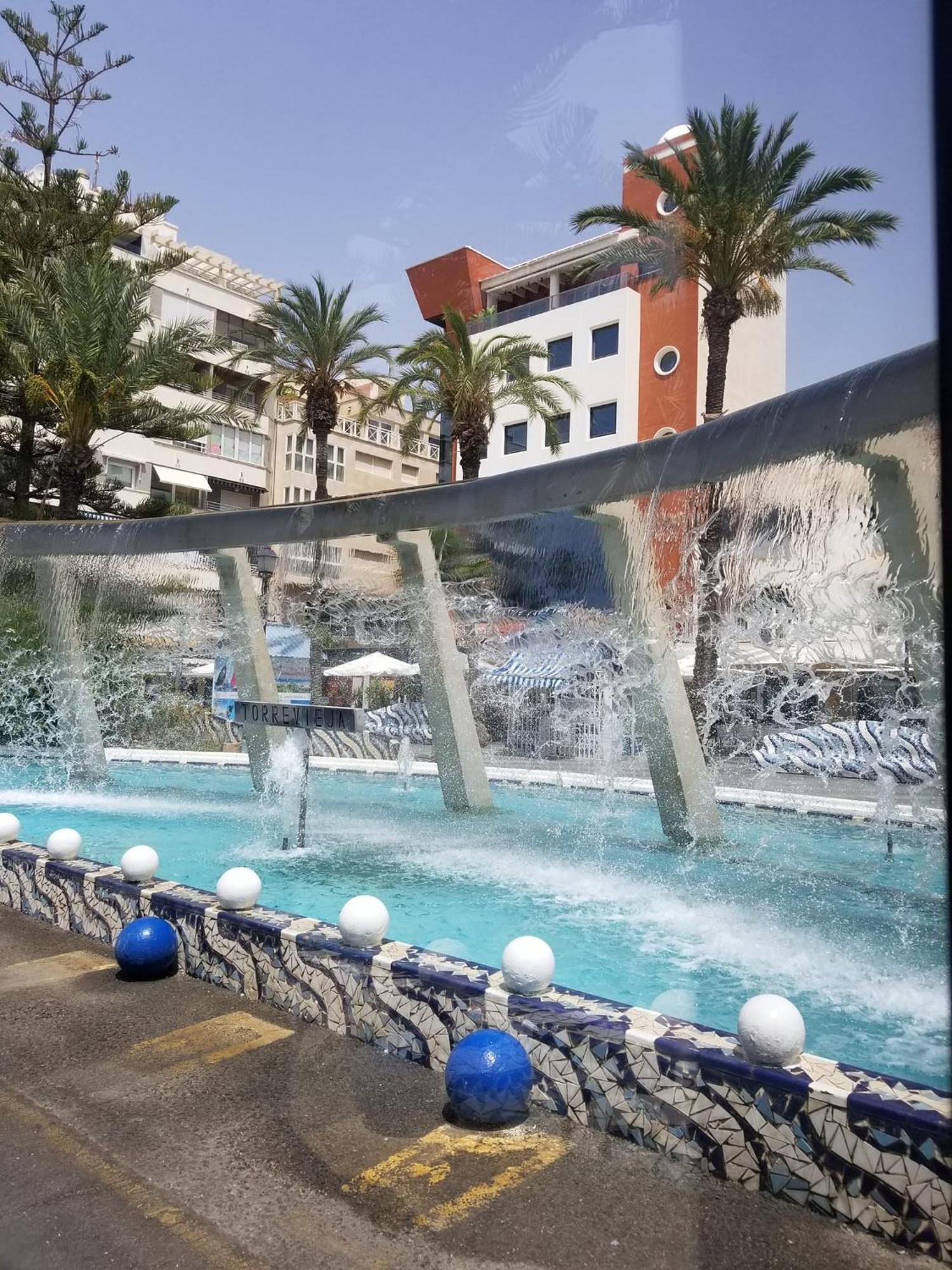 Apartament Carmen Торевиеха Екстериор снимка